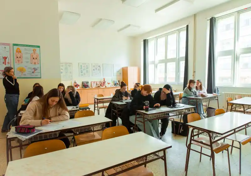Představení školy a její interiér